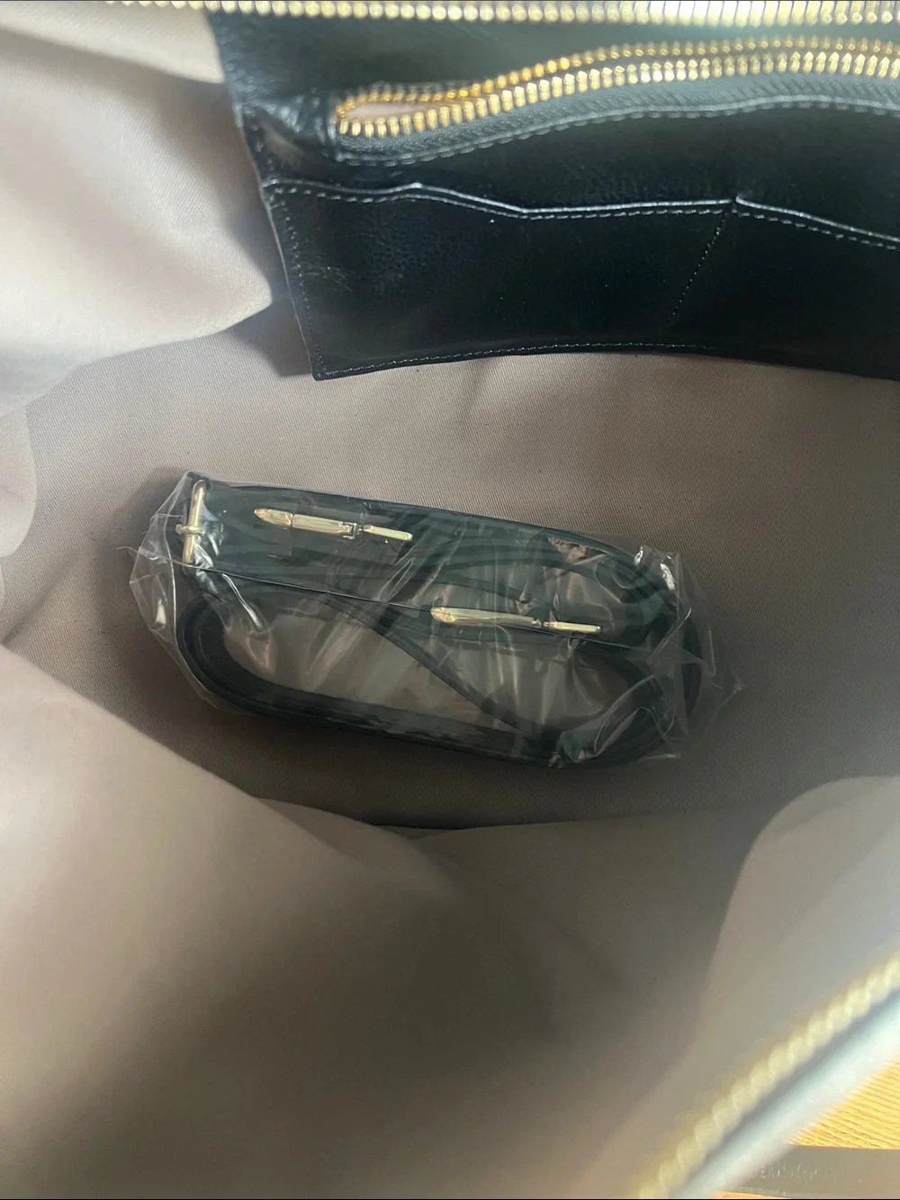 Black Pebbled Link and Kings Leather Duffel Bag